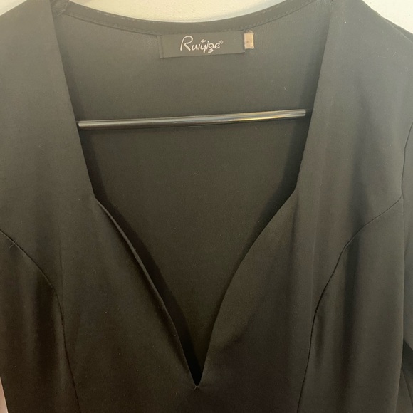 Dress - Picture 4 of 5